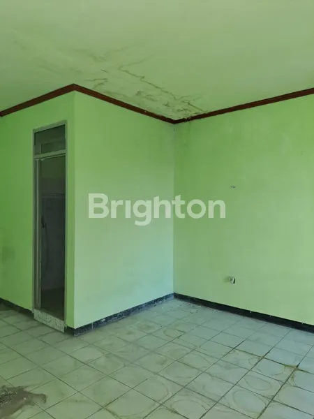 image SIDOSERMO ROW JALAN 3 MOBIL, SIAP HUNI, STRATEGIS DEKAT KE TENGAH KOTA, DEKAT JEMURSARI DAN MARGOREJO  (4)