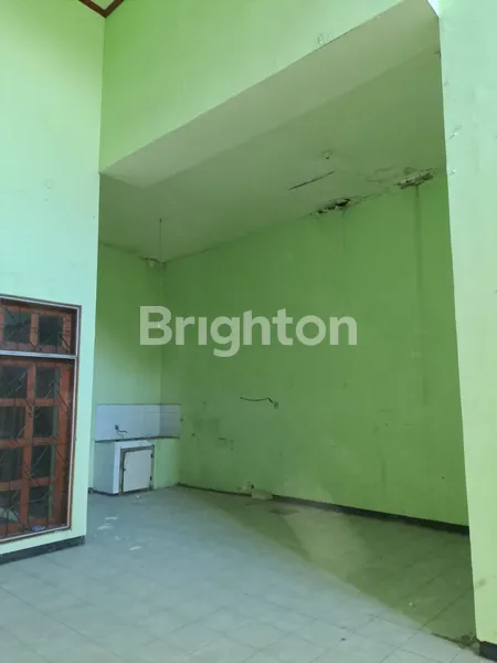 image SIDOSERMO ROW JALAN 3 MOBIL, SIAP HUNI, STRATEGIS DEKAT KE TENGAH KOTA, DEKAT JEMURSARI DAN MARGOREJO  (5)