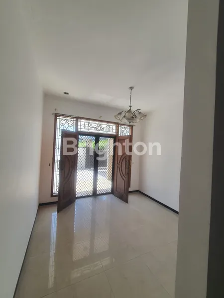 image RUMAH MEWAH LOKASI DHARMAHUSADA  MAS SURABAYA TIMUR (6)