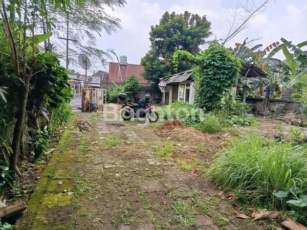 [DIJUAL] TANAH & BANGUNAN POTENSIAL DI LOKASI STRATEGIS JAKARTA SELATAN\\\\NKESEMPATAN LANGKA UNTUK ANDA YANG JELI MELIHAT PELUANG INVESTASI!