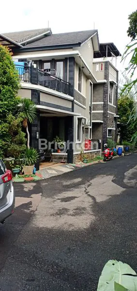 image RUMAH CANTIK POSISI HOOK DI DALAM CLUSTER DI CIBUBUR RESIDENCE (1)