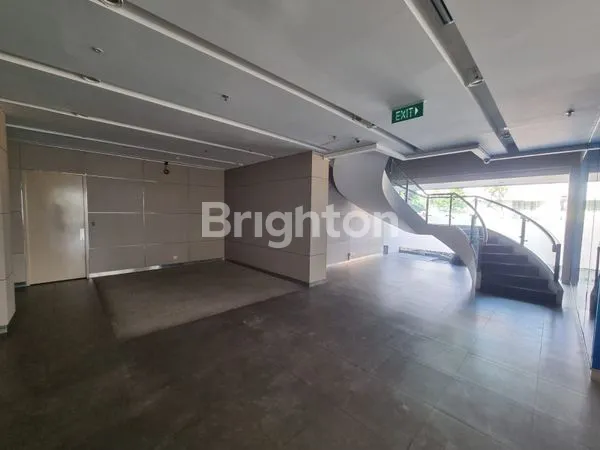 image RUKO 3 LT BOULEVARD BARAT RAYA , KELAPA GADING JAKARTA UTARA (1)