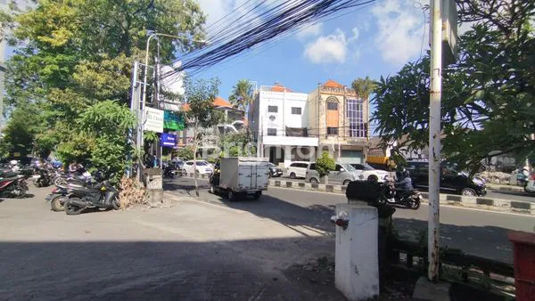 image GEDUNG KOMERSIAL 4 LANTAI SIAP PAKAI | FASILITAS KEAMANAN LENGKAP (HYDRANT, SPRINKLER) | DENPASAR BARAT (5)