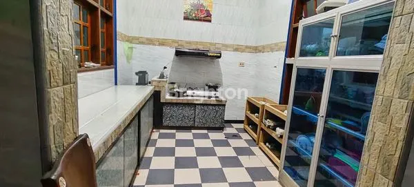 image RUMAH MEWAH 3 LANTAI DEKAT JATIM PARK BATU (3)