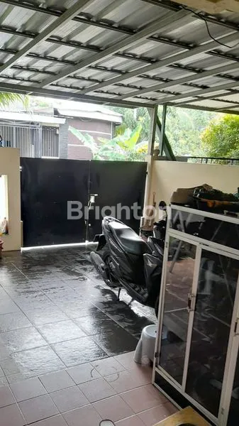 image RUMAH HOOK 2 LANTAI LT 135, 3 MENIT KE TOL (6)