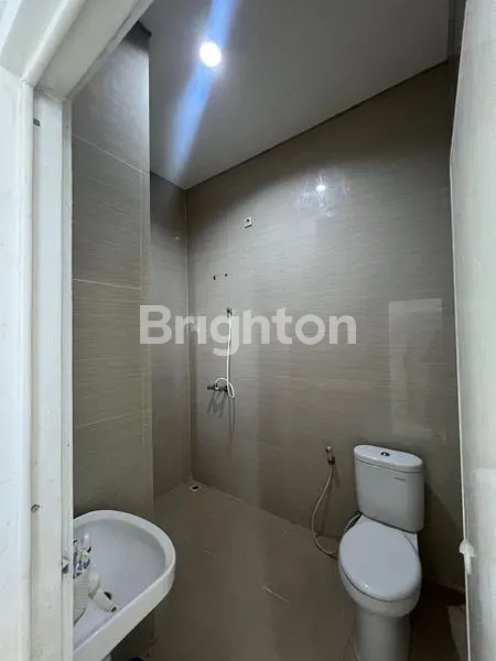 image RUMAH MODERN SEMAMPIR TENGAH MERR RUNGKUT SUKOLILO SURABAYA TIMUR (7)