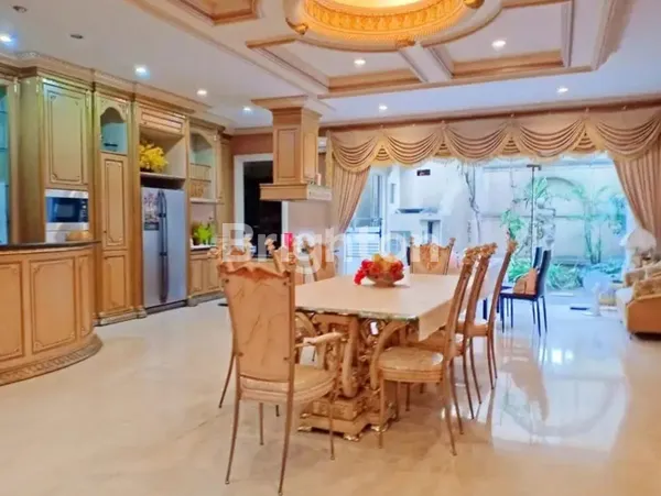 image RUMAH CLASSIC FULL FURNISHED MEWAH JALAN KEMBAR ARAYA GALAXY BUMI PERMAI (7)