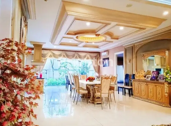 image RUMAH CLASSIC FULL FURNISHED MEWAH JALAN KEMBAR ARAYA GALAXY BUMI PERMAI (8)