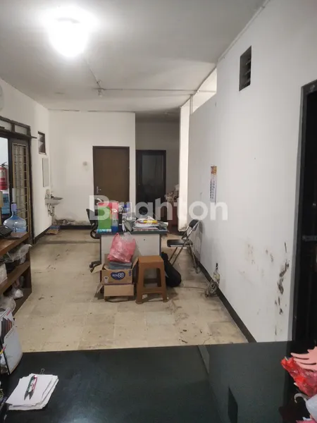 image RUMAH LUAS 1 1/2 LANTAI DI SAYAP MOH TOHA - BANDUNG (6)