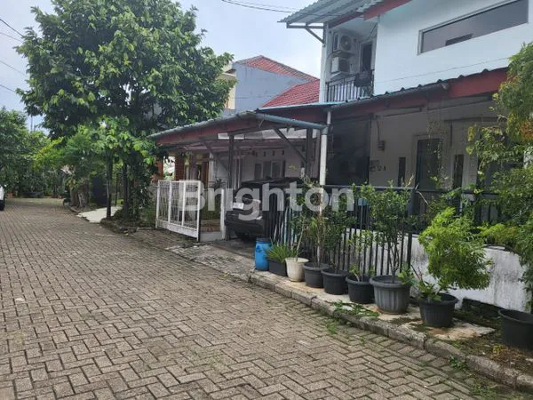 image DI JUAL RUMAH DI GRIYA BOGOR RAYA, 3-5 MENIT KE GERBANG TOL BOGOR, 8 MENIT KE TERMINAL BARANANGSIANG, 18 MENIT KE STASIUN BOGOR, 10-15 MENIT KE BOTANI SQUARE, 10-15 MENIT KE MALL LIPPO PLAZA (5)