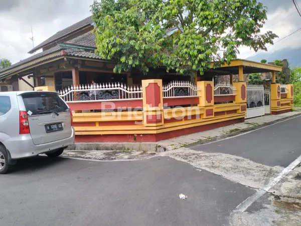 image RUMAH MEWAH 4+1 KT SEMI FURNISH DI UNGARAN (1)