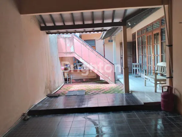 image RUMAH MEWAH 4+1 KT SEMI FURNISH DI UNGARAN (8)