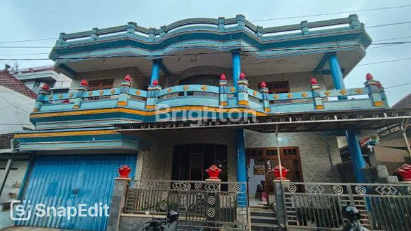 image RUMAH MEWAH 3 LANTAI DEKAT JATIM PARK BATU (1)