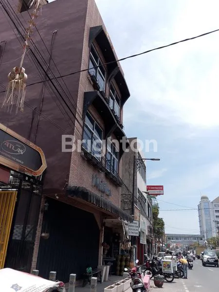 image CUSTOMIZE EXCLUSIVE MOCA COMERCIAL HOUSE (7)