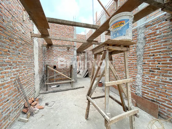 image RUMAH INDENT BARU 3 LANTAI DURI KEPA JAKARTA BARAT (5)