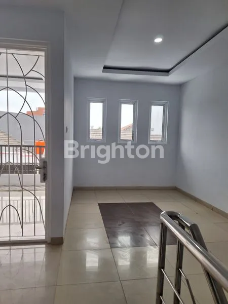 image DIJUAL RUMAH BUANA GARDENIA 2 LANTAI TANGERANG (6)