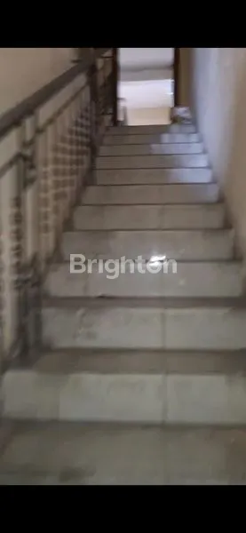 image JUAL RUKO 4 LT STRATEGIS DI SLAMET RIYADI SOLO (3)