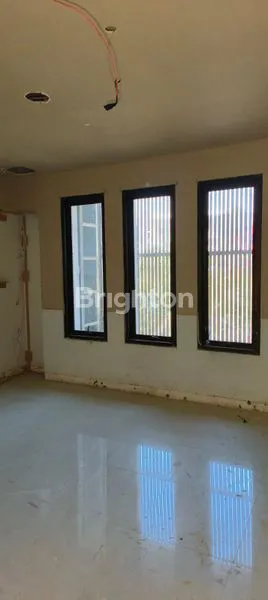 image RUKO 3.5 LANTAI STRATEGIS DI JALAN RAYA PRAPEN JEMURSARI SURABAYA (2)