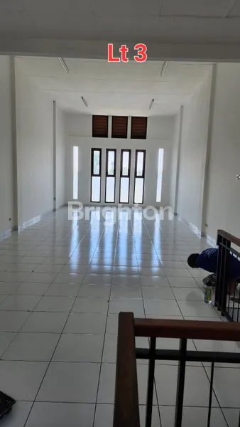 image RUKO SIAP PAKAI DI LOKASI MAINROAD DI MEKAR WANGI - BANDUNG (4)