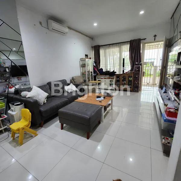 image RUMAH STRATEGIS 3 LANTAI DEKAT BUSWAY & LRT. NEGO HABIS. (2)