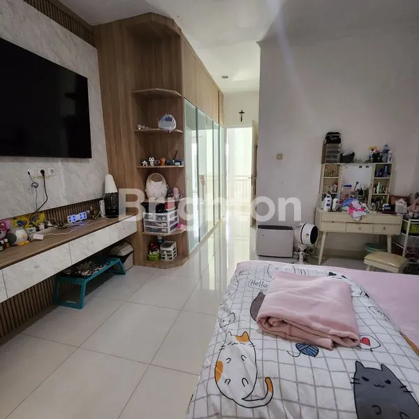 image RUMAH STRATEGIS 3 LANTAI DEKAT BUSWAY & LRT. NEGO HABIS. (5)