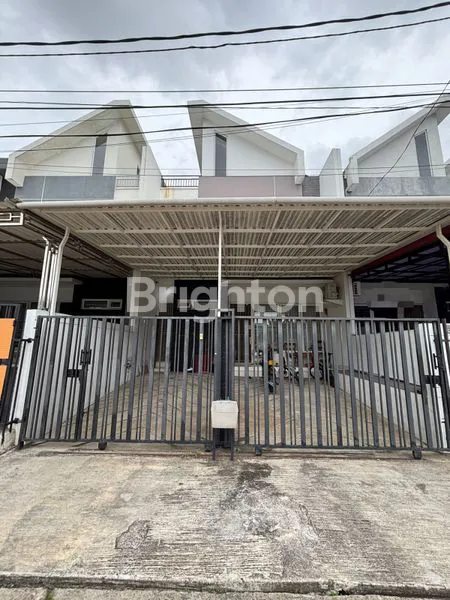 image RUMAH STRATEGIS 3 LANTAI DEKAT BUSWAY & LRT. NEGO HABIS. (1)