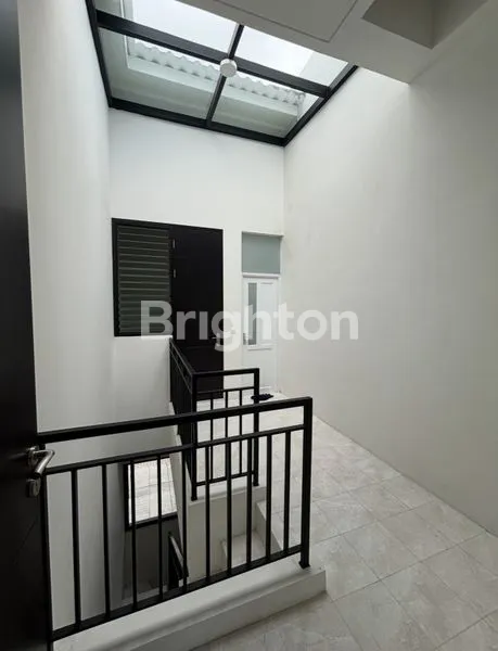 image HUNIAN MEWAH 2 LANTAI LT 126M² (12)
