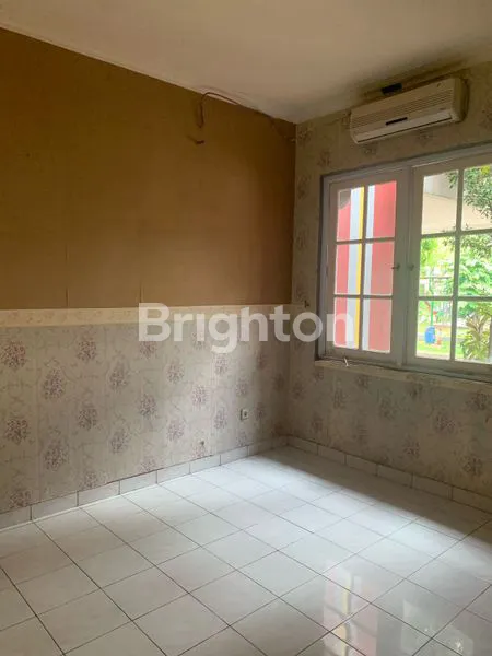 image RUMAH SIAP HUNI 2 LANTAI LEGENDA WISATA CIBUBUR BOGOR (7)