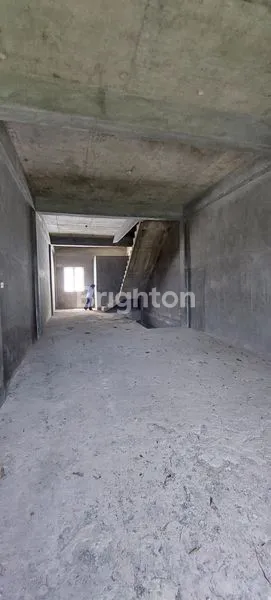 image RUKO 2½ LANTAI DIJUAL DI JALAN SEMAR (4)