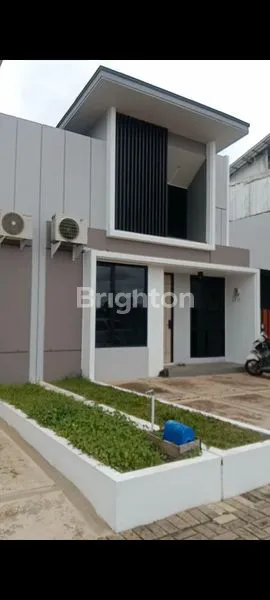 image RUMAH MEWAH LT 84 DI JLN SEI PETAI PALEMBANG SUMATERA SELATAN INDONESIA  (2)