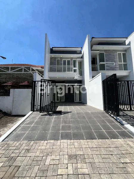 image NEW HOUSE 2 LANTAI BARU GRESS MINIMALIS DEKAT BANGET KE RAYA JEMUR ANDAYANI KENDANGSARI AHMAD YANI (1)