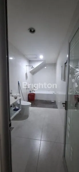 image RUMAH 2,5 LANTAI 300M² DI BENHILL (2)