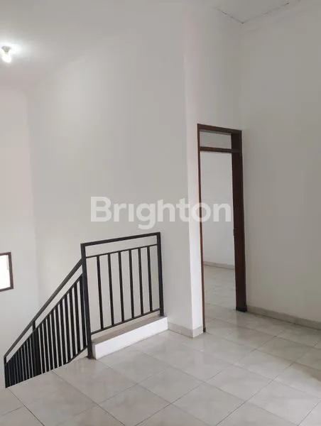 image HUNIAN STRATEGIS 4 KT DEKAT LIVIN PLAZA (7)