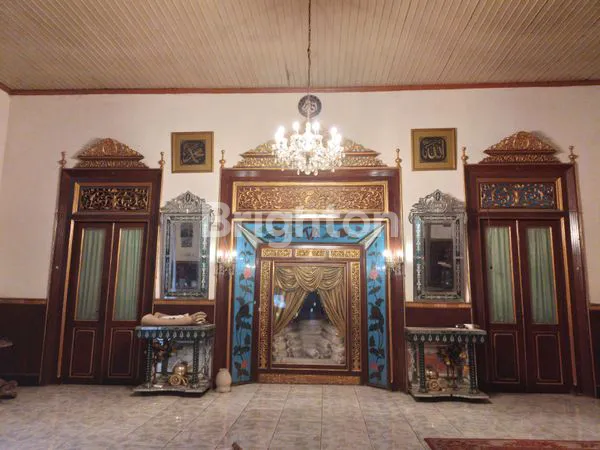 image DIJUAL RUMAH ETNIK KLASIK MASIH TERAWAT (4)