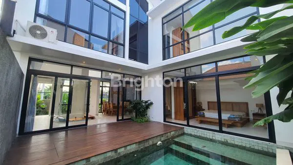 image BEAUTIFUL 3BR VILLA NEAR KEDUNGU BEACH FULLY FURNISHED (2)