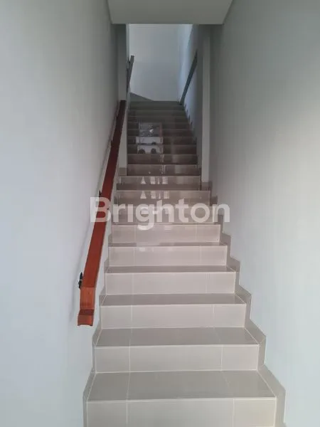 image RUKO 2 LANTAI DI PISANGAN CIPUTAT TANGERANG SELATAN  (5)