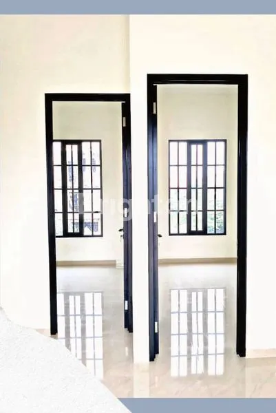image RUMAH 2 LANTAI DI KALILOM TIMUR SURABAYA, SIAP HUNI! (3)