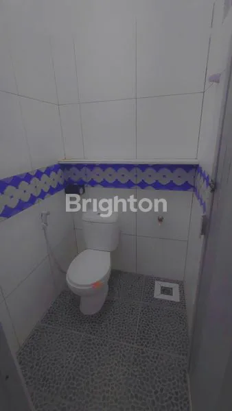 image RUKO STRATEGIS LT 52M² DI PADEMANGAN (8)