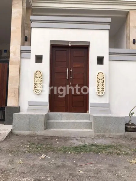 image RUMAH 2 LANTAI FULLY FURNISHED KAWASAN TENANG DAN NYAMAN DI MUNGGU TANAH LOT  (2)
