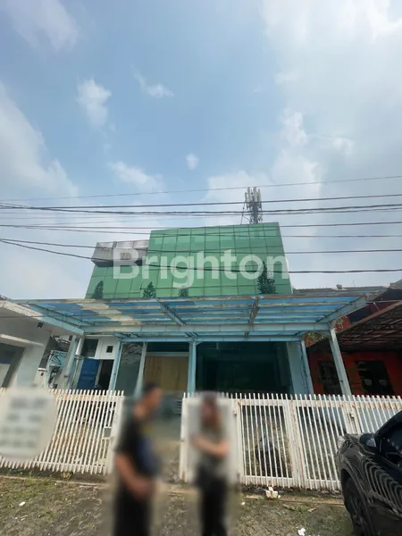 image BANGUNAN KOMERSIAL LUAS DI KEMANG PRATAMA – COCOK UNTUK KANTOR, TEMPAT LES, ATAU USAHA LAINNYA (1)