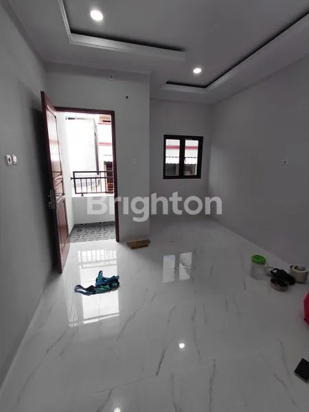 image RUMAH BARU BANGUN 3 LANTAI PADEMANGAN TIMUR (7)