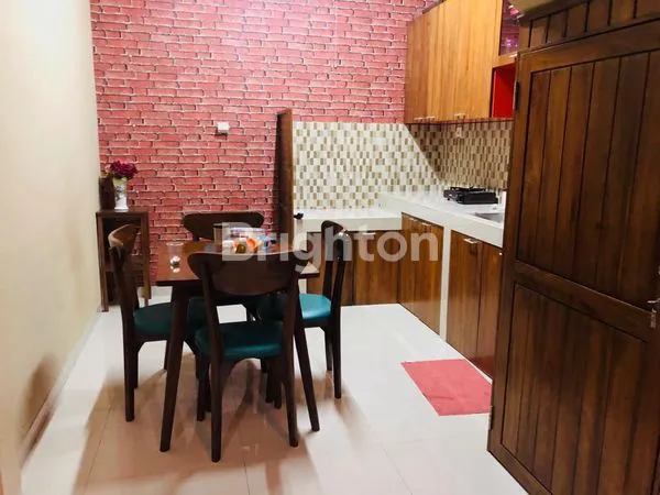 image DISEWAKAN HARGA TERJANGKAU RUMAH 3 KAMAR, GARASI 2-3 MOBIL, KEMANG UTARA, ROOFTOP VIEW, AC & KITCHEN SET (6)