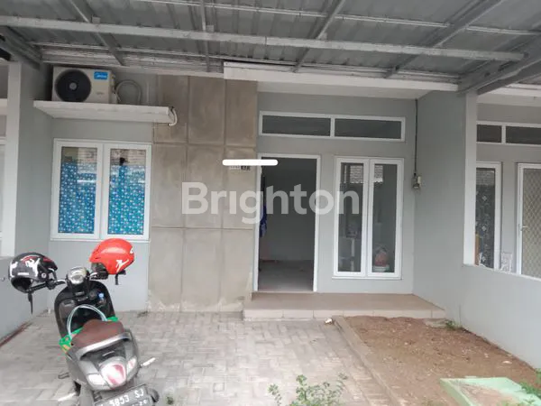 image RUMAH SEWA FURNISH DI PLAMONGAN INDAH TINGGAL BAWA KOPER (7)