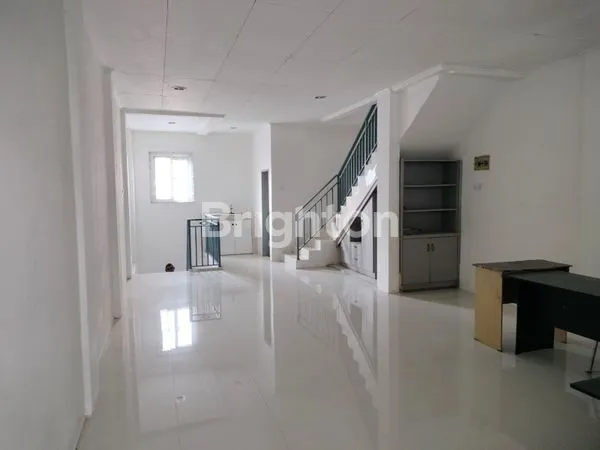 image RUKO STRATEGIS 4 LANTAI LT 100M² DI KARTINI JAKARTA PUSAT (1)