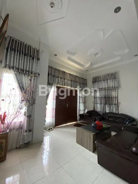 image RUMAH CLASIC 2 LANTAI DEKAT PINTU TOL BALSAM (2)