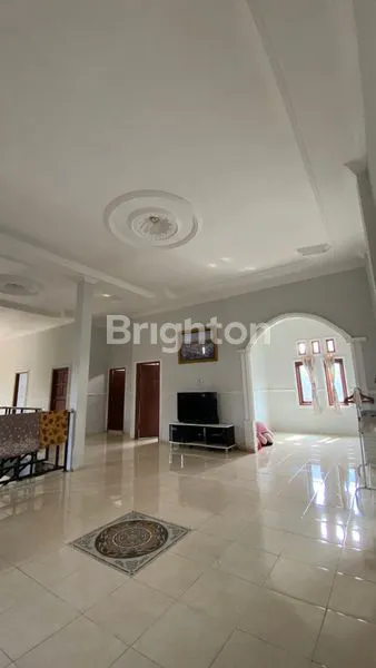 image RUMAH CLASIC 2 LANTAI DEKAT PINTU TOL BALSAM (7)