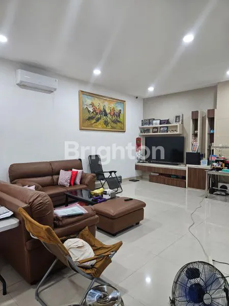 image VILLA MUTIARA RESIDENCE LEWAT DAN TERAWAT (4)