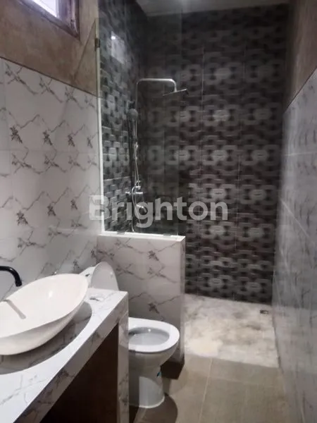 image RUMAH BARU DI TUMBAKBAYUH, ROOFTOP EKSKLUSIF (4)