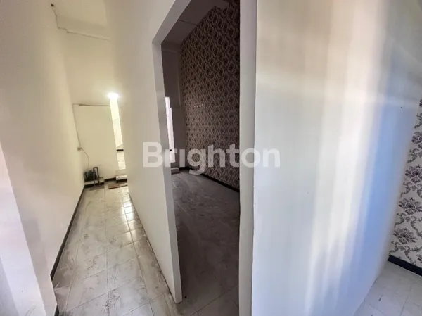 image RUKO 2 LANTAI DI JALAN RAYA PETEMON KALI GUBENG SURABAYA  (2)