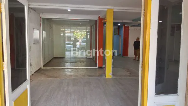 image BANGUNAN UNTUK USAHA  (4)